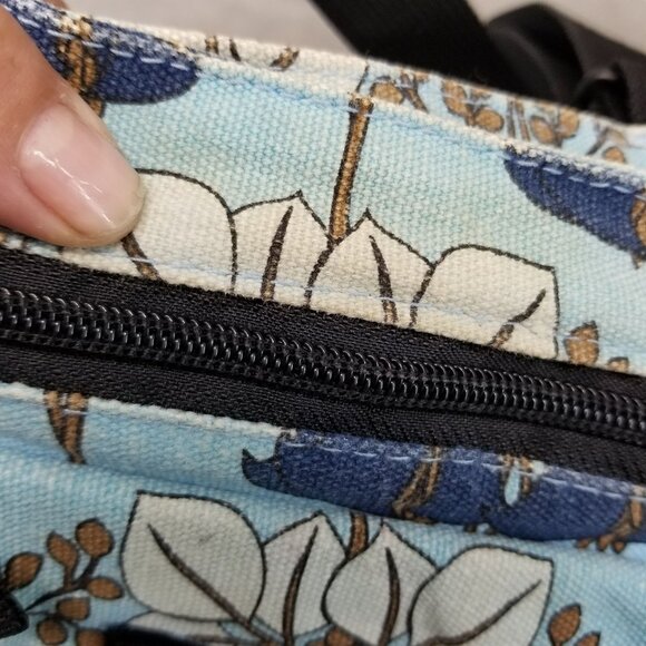 Kavu Bag Womens 11x8 Light Blue Floral Cotton Canvas Crossbody *Read* - Picture 14 of 15